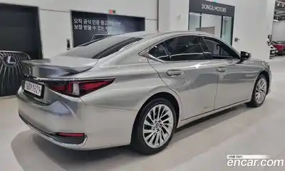 Lexus ES 2021 2.5 вариатор в Москве № 1765000, миниатюра 2