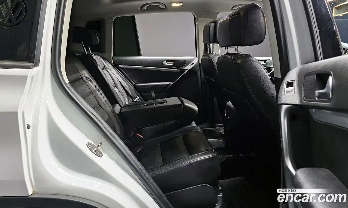 Volkswagen Tiguan 2015 2.0 гидро в Москве № 1765272, фото 11