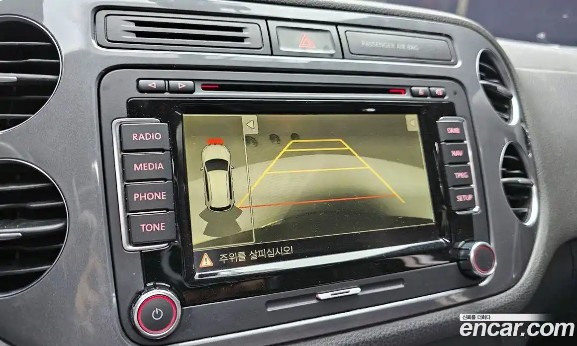 Volkswagen Tiguan 2015 2.0 гидро в Москве № 1765272, фото 16