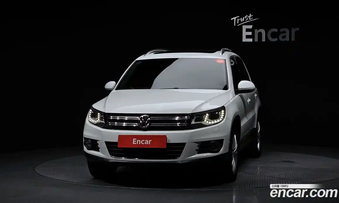 Volkswagen Tiguan 2015 2.0 гидро в Москве № 1765272, фото 3