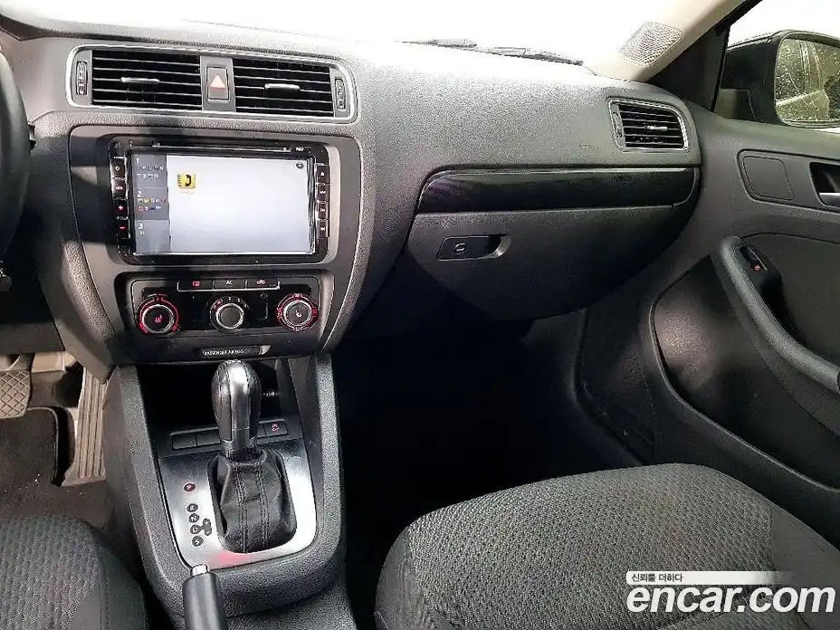 Volkswagen Jetta 2012 1.6 гидро в Москве № 1765408, фото 10
