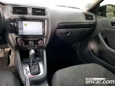 Volkswagen Jetta 2012 1.6 гидро в Москве № 1765408, миниатюра 10