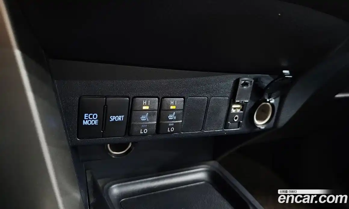 Toyota RAV4 2014 2.5 гидро в Москве № 1766942, фото 19