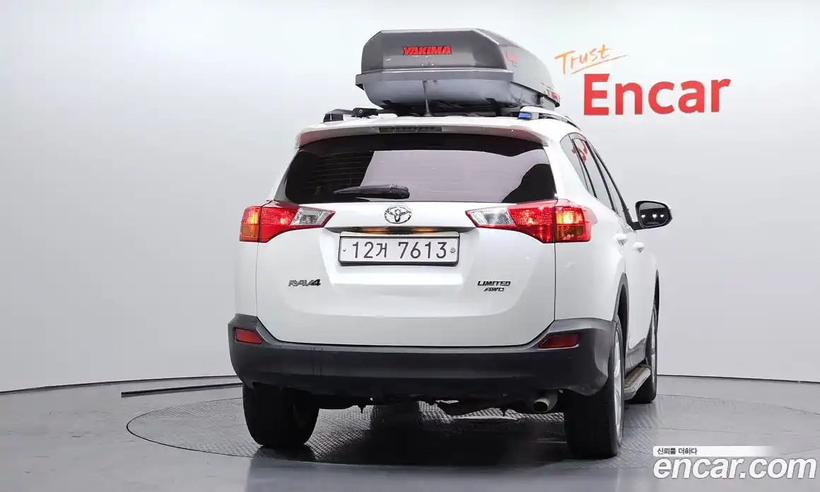 Toyota RAV4 2014 2.5 гидро в Москве № 1766942, фото 4