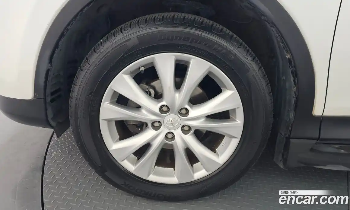 Toyota RAV4 2014 2.5 гидро в Москве № 1766942, фото 5