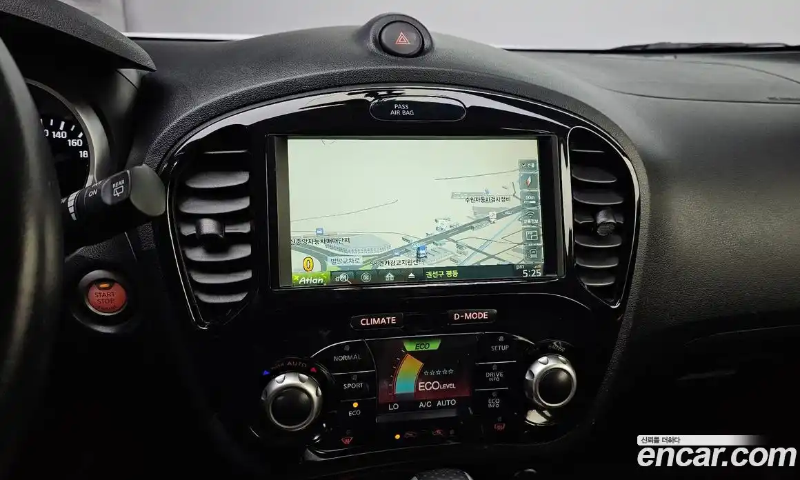 Nissan Juke 2015 1.6 гидро в Москве № 1771246, фото 14