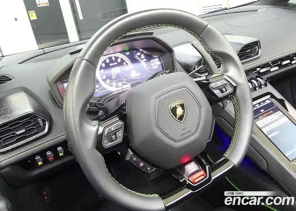 Lamborghini Huracan 2022 5.2 гидро, фото 13