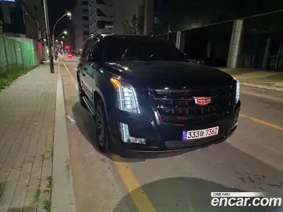 Cadillac Escalade 2017 6.2 гидро в Москве № 1771708, миниатюра 2