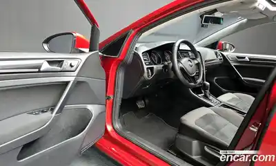 Volkswagen Golf 2015 2.0 гидро в Москве № 190018, миниатюра 11