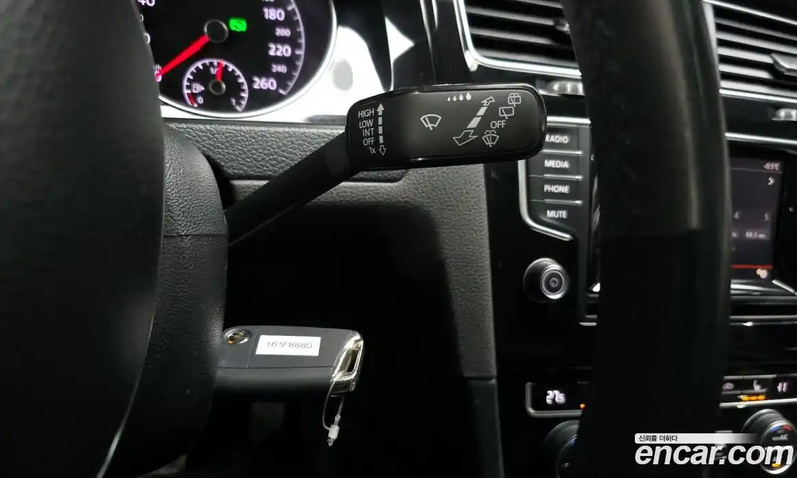 Volkswagen Golf 2015 2.0 гидро в Москве № 190018, фото 17