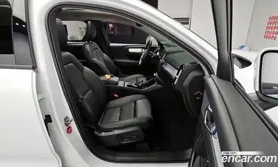 Volvo XC40 2020 2.0 гидро в Москве № 197040, миниатюра 12