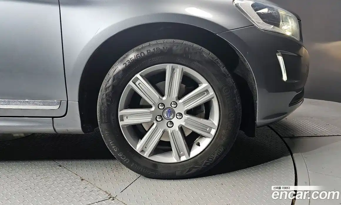 Volvo XC60 2017 2.0 гидро в Москве № 201187, фото 5