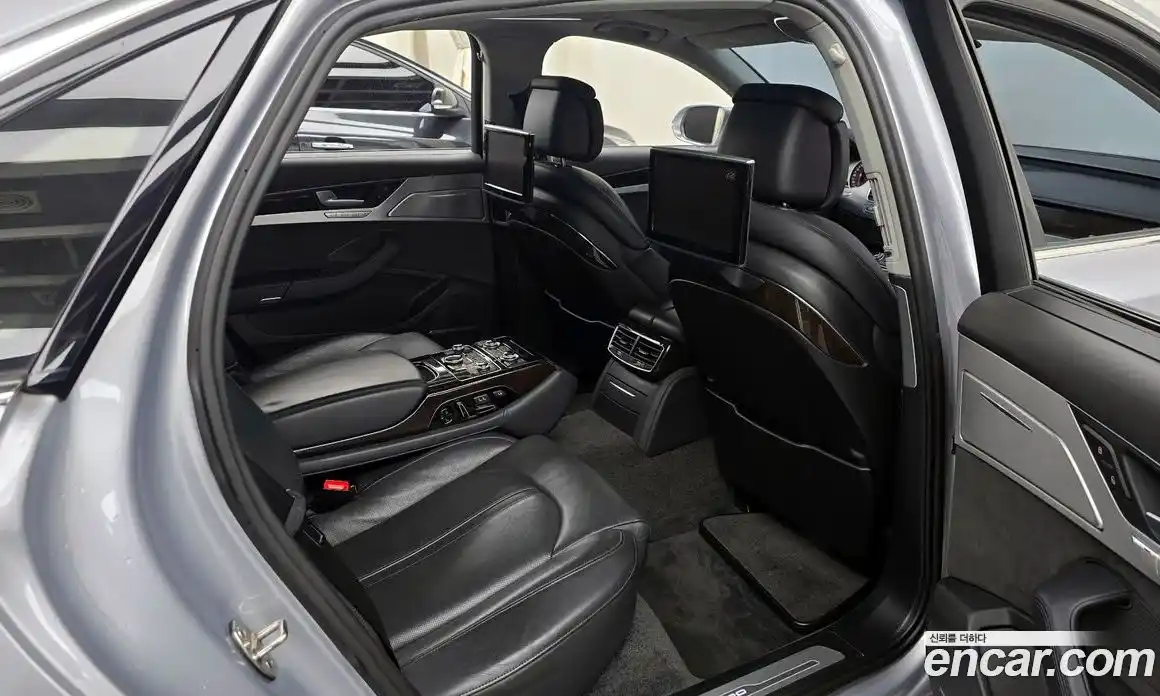 Audi A8 2015 4.0 гидро в Москве № 212504, фото 12