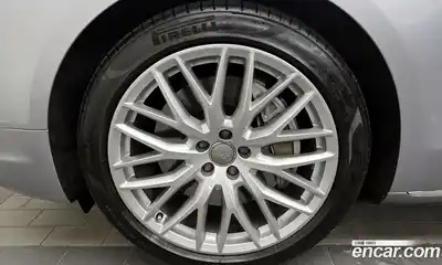 Audi A8 2015 4.0 гидро в Москве № 212504, миниатюра 5