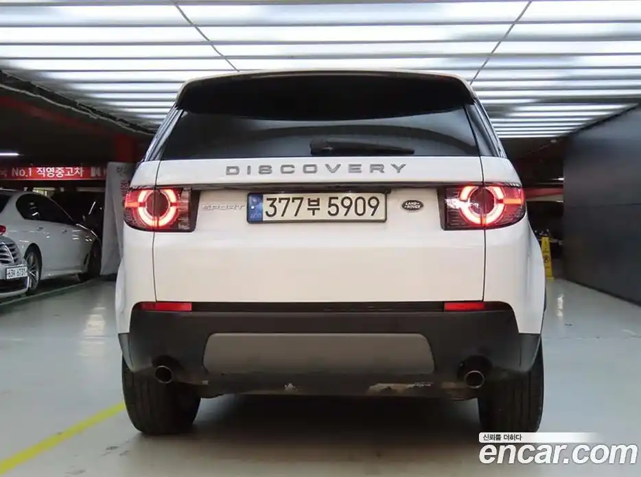 Land Rover Discovery Sport 2015 2.0 гидро в Москве № 213587, фото 3
