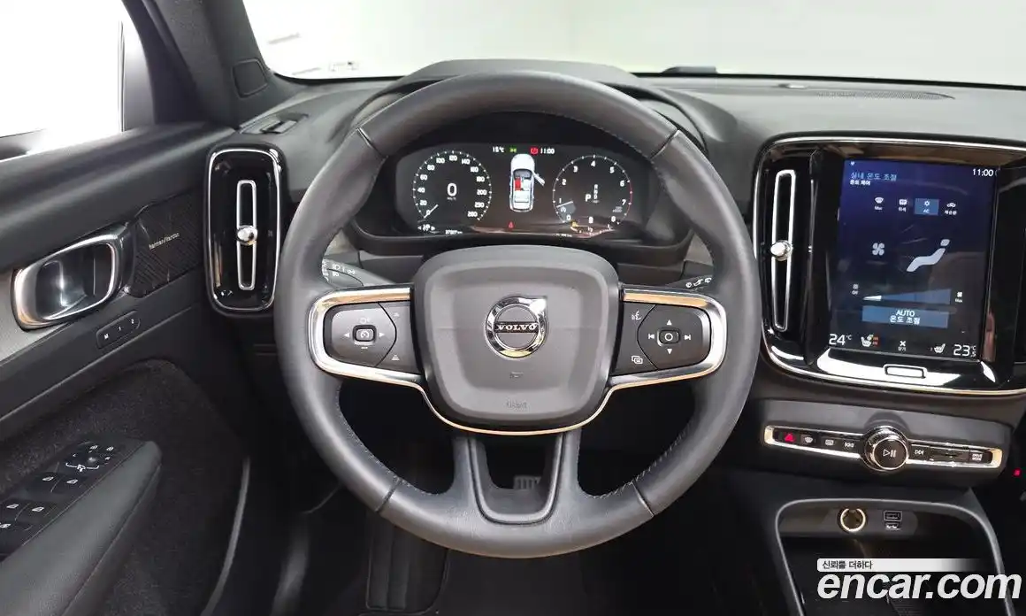 Volvo XC40 2020 2.0 гидро в Москве № 230418, фото 13