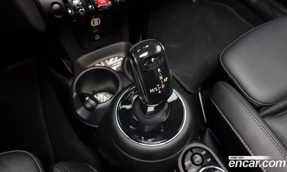 Mini Cooper 2020 1.5 гидро в Москве № 231474, фото 9