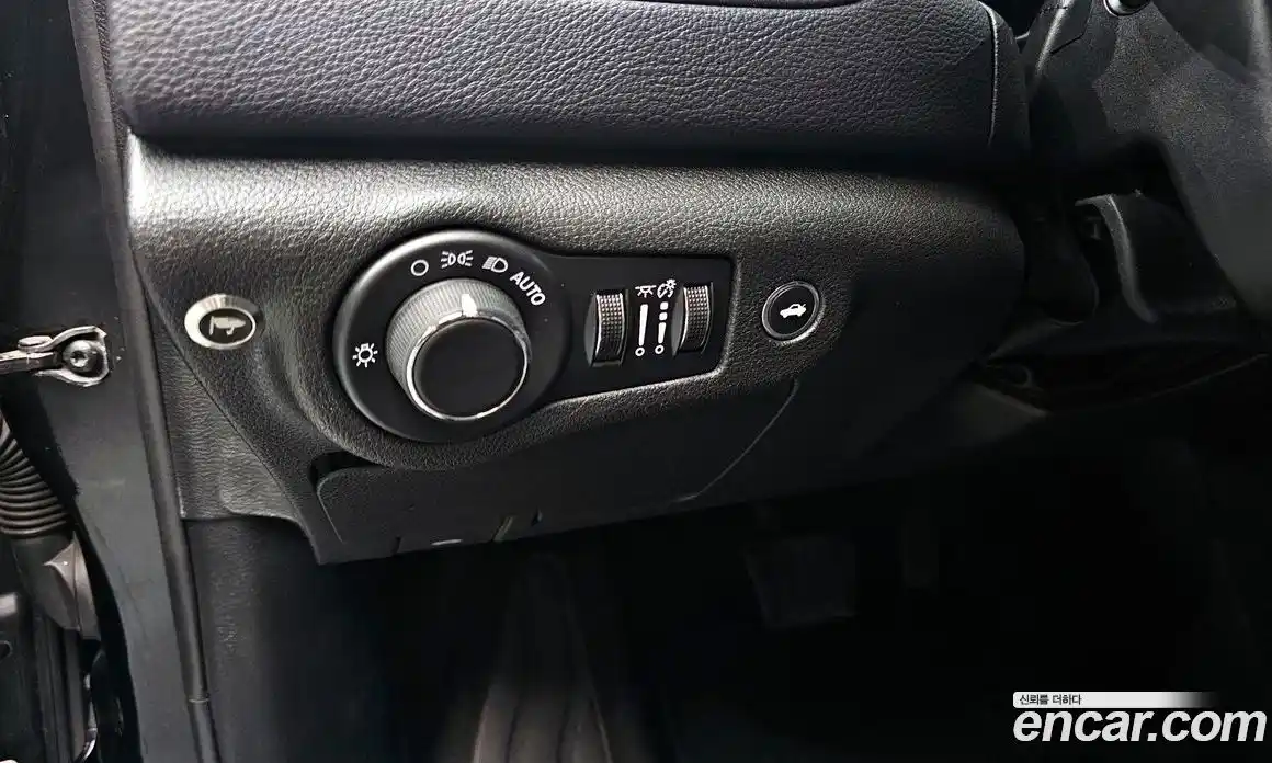Chrysler 200 2015 2.4 гидро в Москве № 256761, фото 19