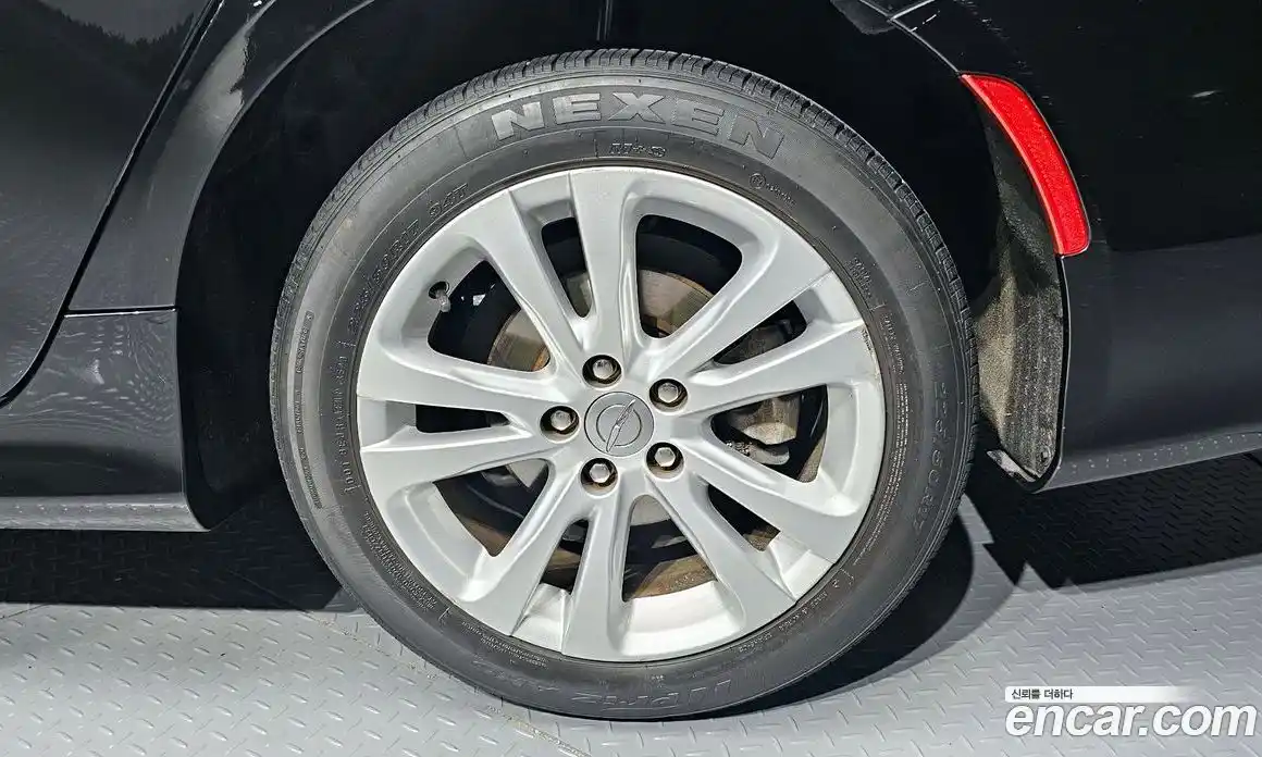 Chrysler 200 2015 2.4 гидро в Москве № 256761, фото 5