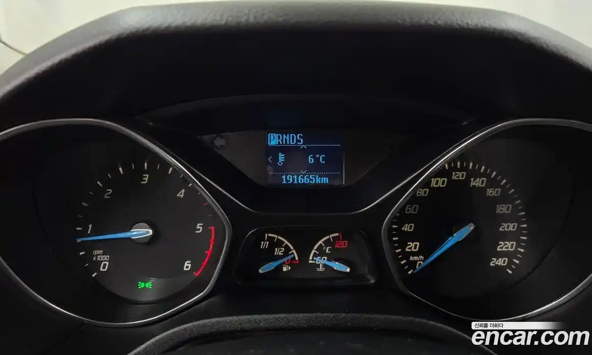 Ford Focus 2014 2.0 гидро в Москве № 284026, фото 8