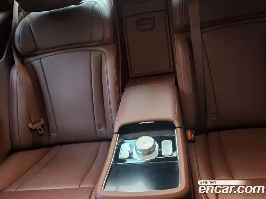Genesis G90 2024 3.5 гидро в Москве № 7704, фото 8