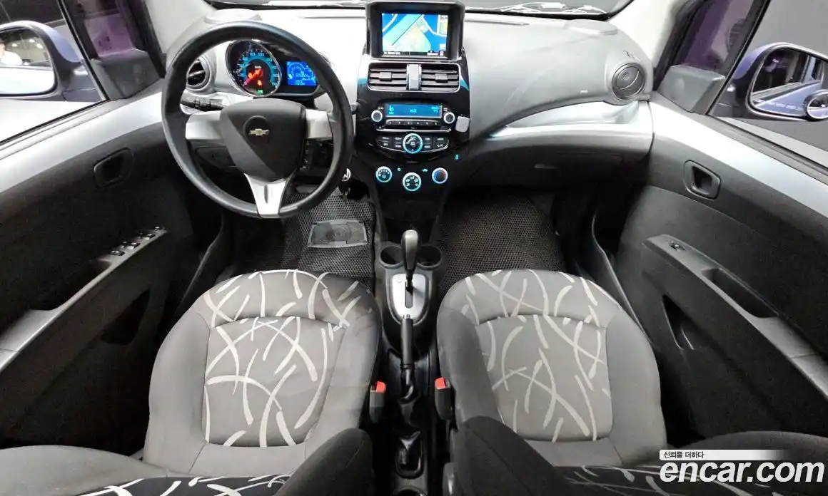 Chevrolet Spark 2015 1.0 гидро в Москве, фото 7