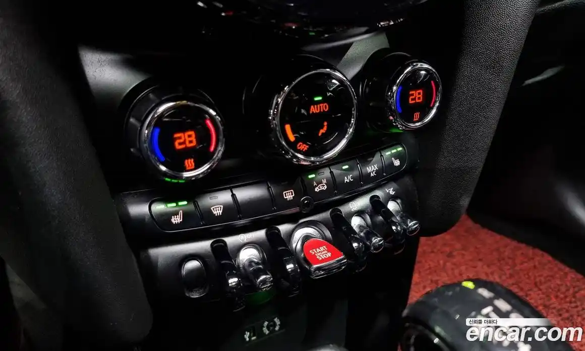 Mini Cooper 2014 2.0 гидро в Москве № 155013, фото 16
