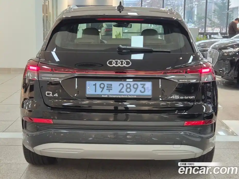 Audi Q4 e-tron 2024 гидро в Москве № 161774, фото 4