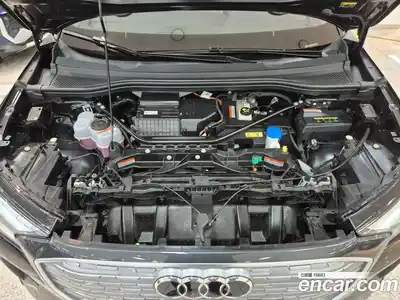 Audi Q4 e-tron 2024 гидро в Москве № 161774, миниатюра 6