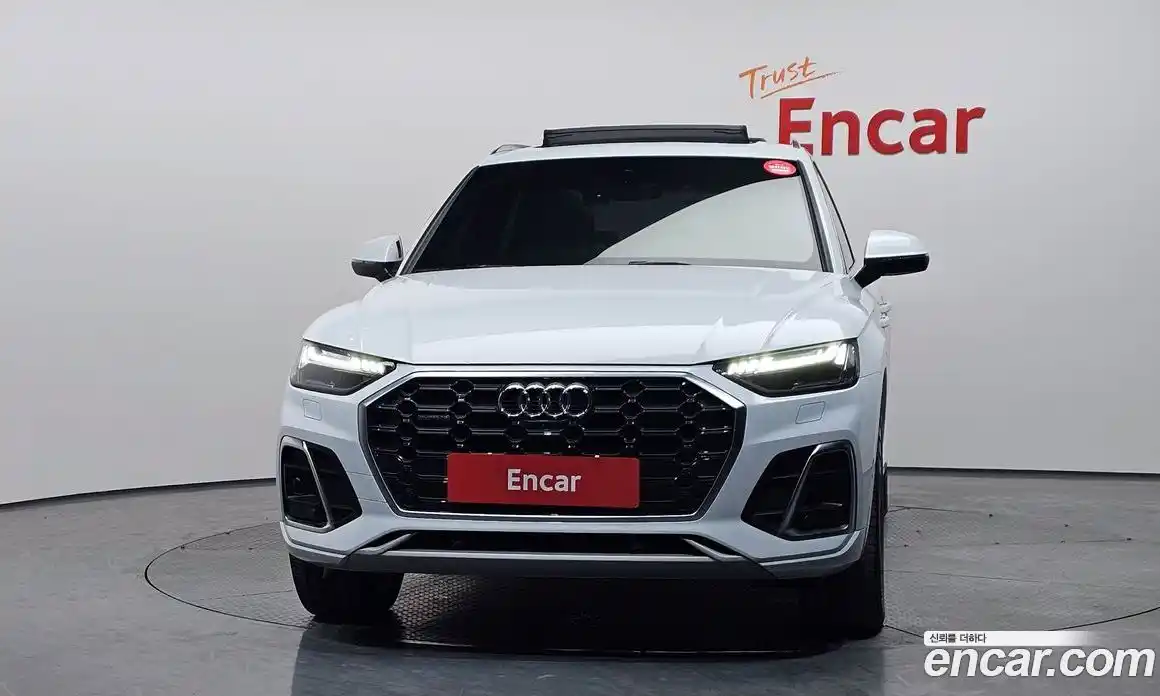 Audi Q5 2023 2.0 гидро в Москве № 163296, фото 3