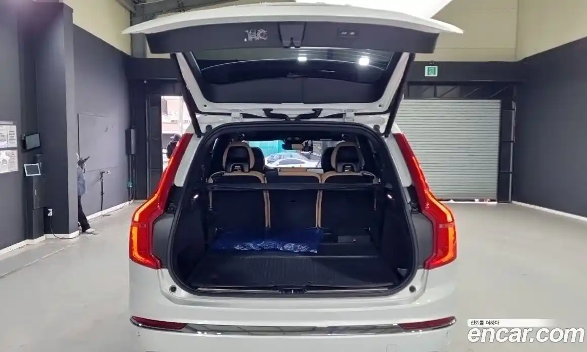 Volvo XC90 2023 2.0 гидро в Москве № 164781, фото 17