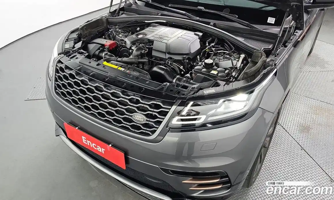 Land Rover Range-Rover Velar 2017 3.0 гидро в Москве № 166677, фото 6