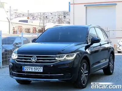 Volkswagen Tiguan 2021 2.0 гидро в Москве № 169196, миниатюра 2