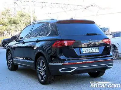 Volkswagen Tiguan 2021 2.0 гидро в Москве № 169196, миниатюра 3