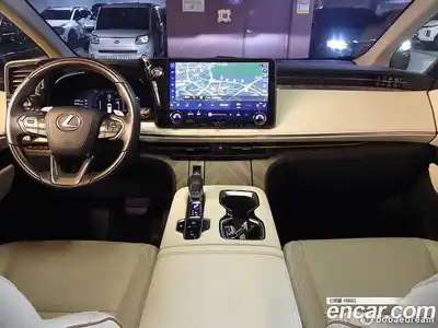 Lexus LM 2025 2.4 гидро в Москве № 1693024, миниатюра 4