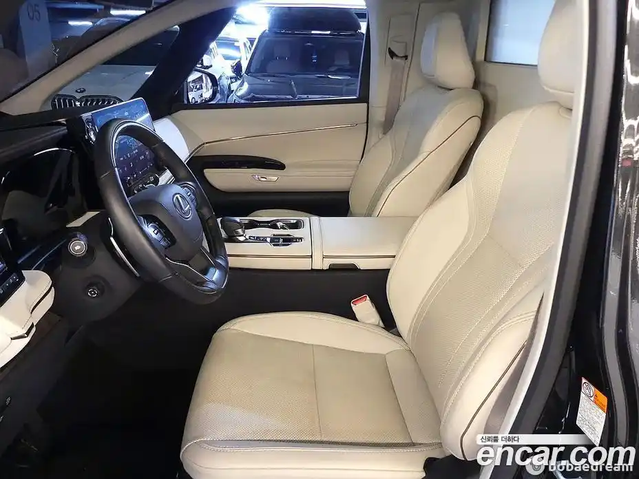 Lexus LM 2025 2.4 гидро в Москве № 1693024, фото 6