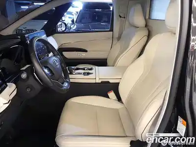 Lexus LM 2025 2.4 гидро в Москве № 1693024, миниатюра 6