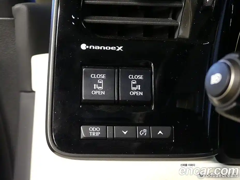 Lexus LM 2025 2.4 гидро в Москве № 1693024, фото 9