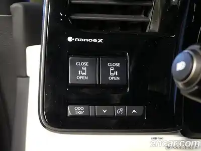 Lexus LM 2025 2.4 гидро в Москве № 1693024, миниатюра 9