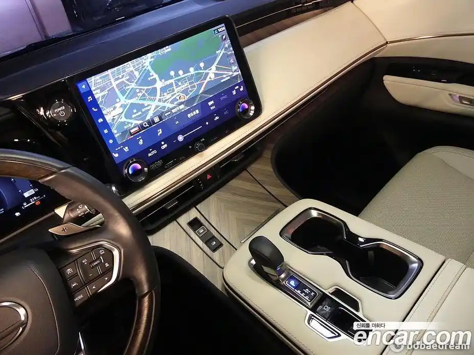 Lexus LM 2025 2.4 гидро в Москве № 1693024, фото 10