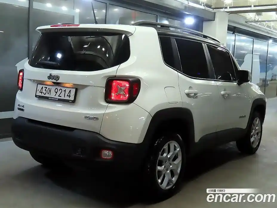 Jeep Renegade 2016 2.0 гидро в Москве № 169767, фото 4