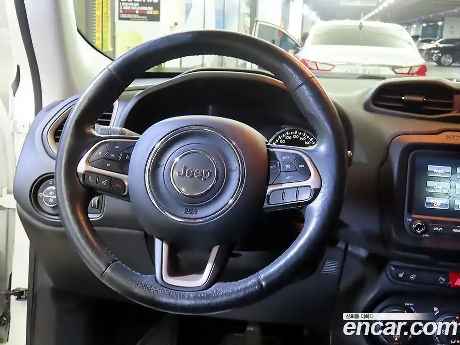 Jeep Renegade 2016 2.0 гидро в Москве № 169767, фото 8
