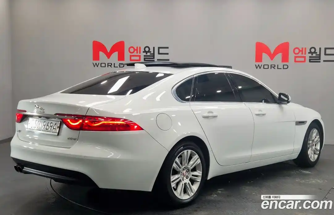 Jaguar XF 2017 2.0 гидро в Москве № 1698896, фото 3