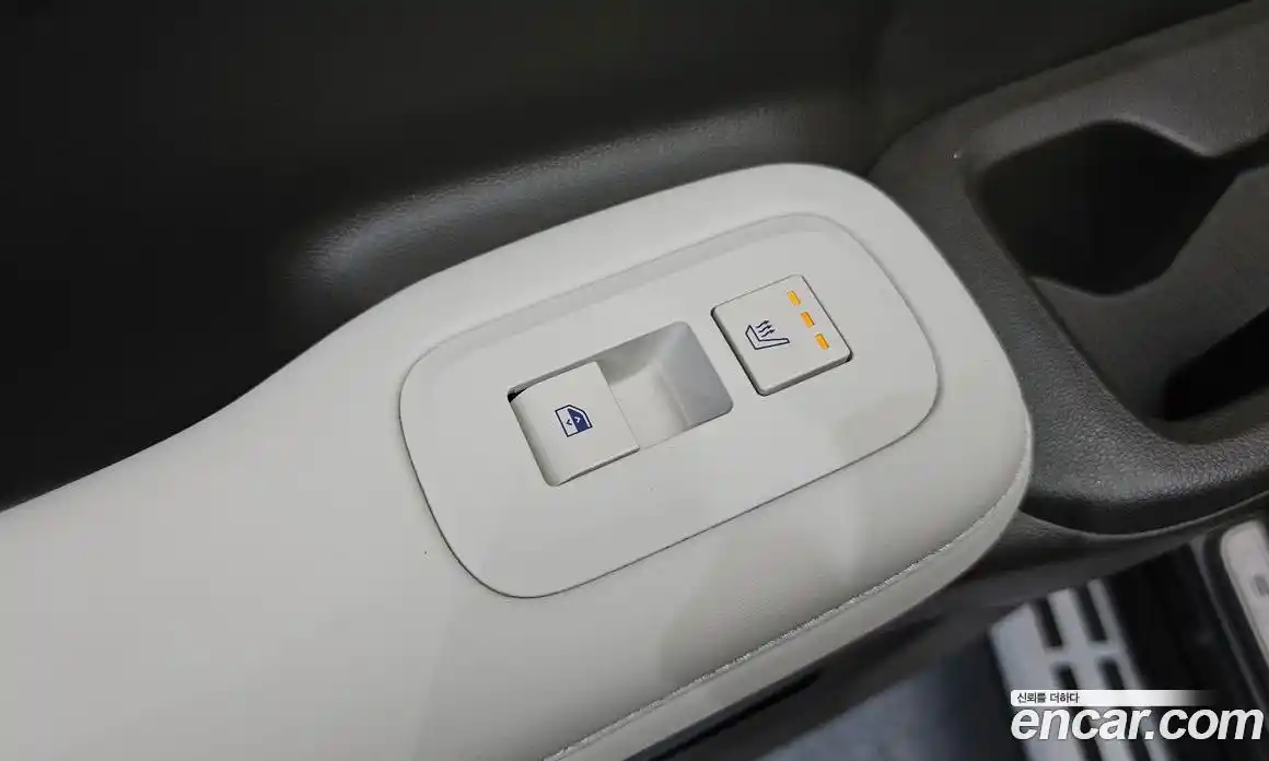 Hyundai Santa Fe 2023 1.6 гидро в Москве № 1757408, фото 19