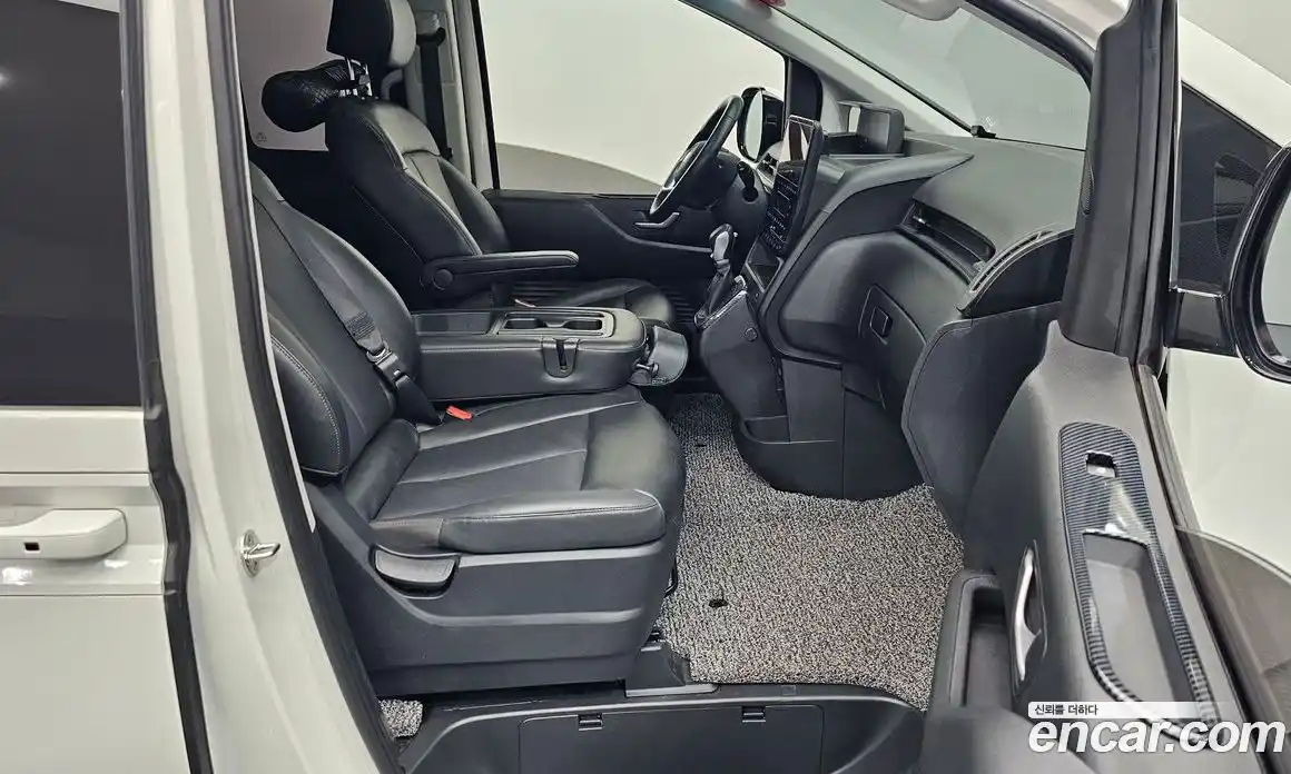 Hyundai Staria 2022 2.2 гидро в Москве № 1757852, фото 12