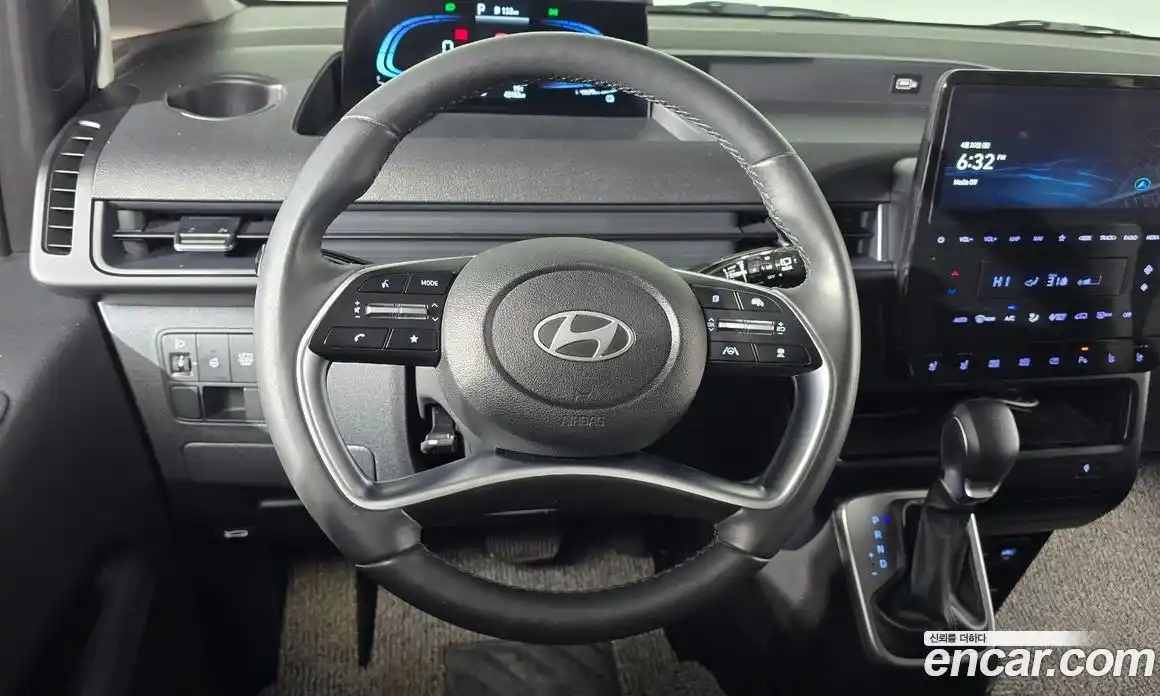 Hyundai Staria 2024 1.6 гидро в Москве № 1757923, фото 12