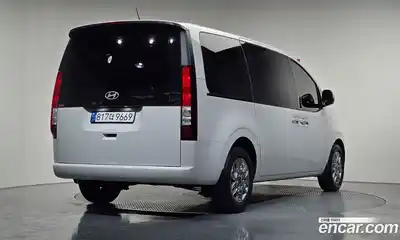 Hyundai Staria 2024 1.6 гидро в Москве № 1757923, миниатюра 2
