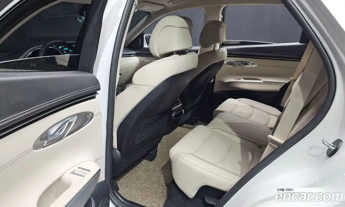 Genesis GV70 2022 2.2 гидро в Москве № 1758850, фото 11