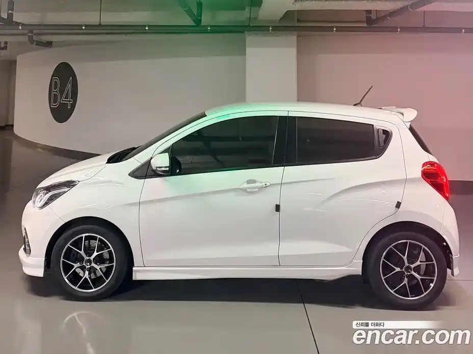 Chevrolet Spark 2016 1.0 механика в Москве № 1760848, фото 5