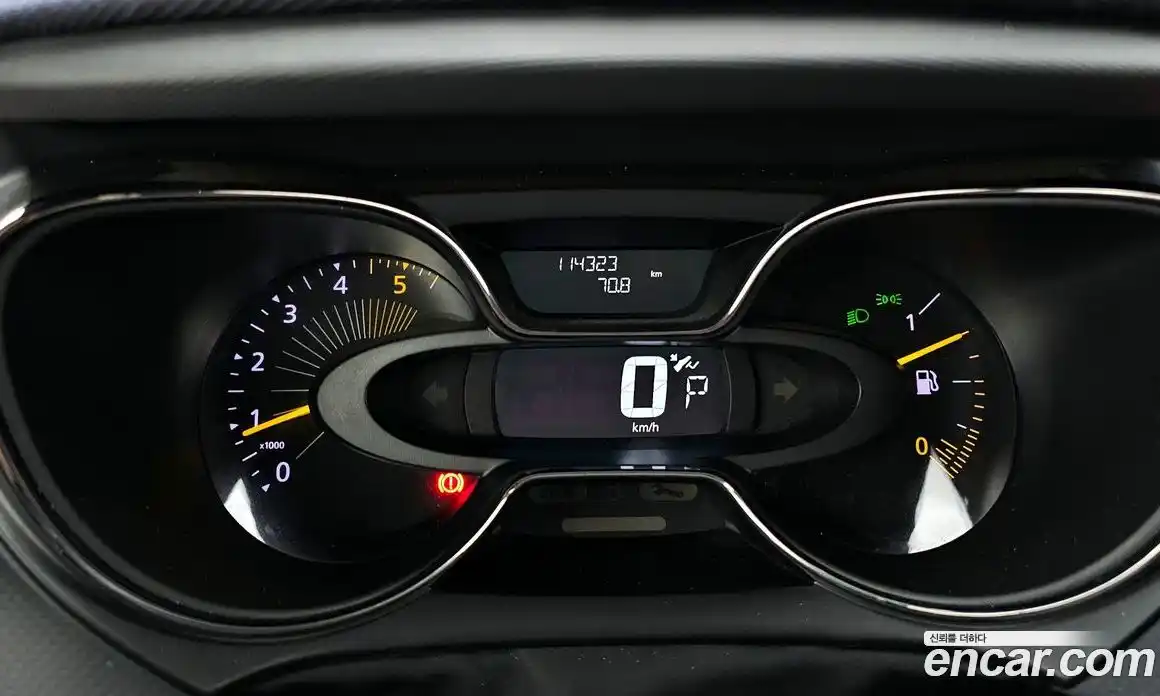 Renault QM3 2015 1.5 гидро в Москве № 1761325, фото 8